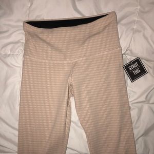 Leggings (workout/yoga)